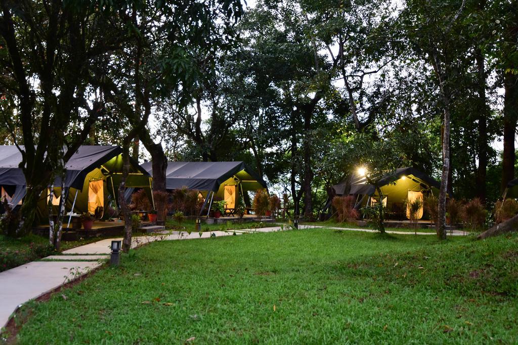 Monica Garden Bungalow Vālpārai Buitenkant foto