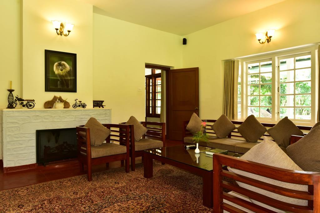 Monica Garden Bungalow Vālpārai Buitenkant foto